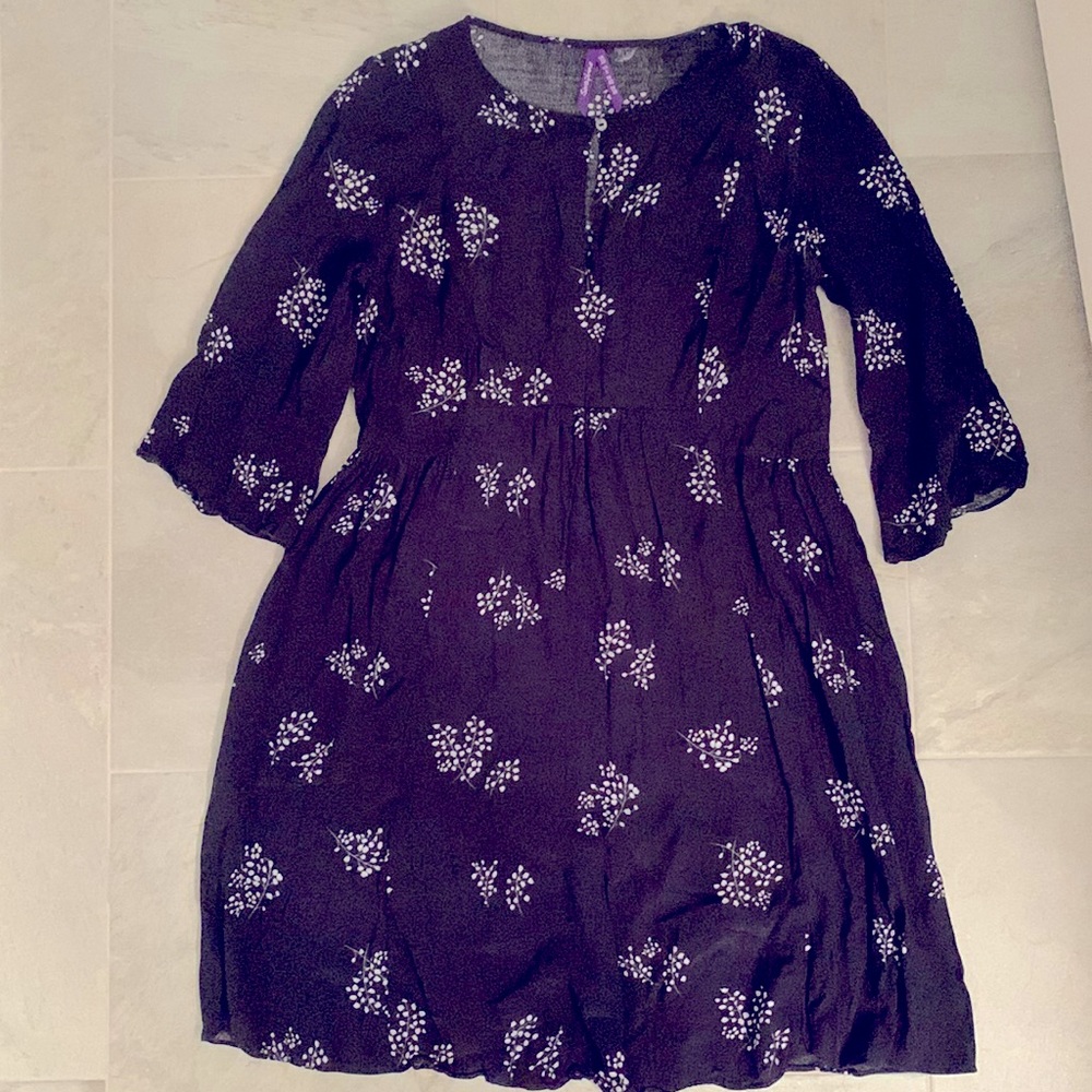 Seraphine maternity dress in black. Size 6